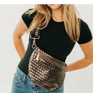 Pretty Simple WESTLYN Crossbody Bag - Gunmetal